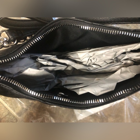 2 WOMENS RUE21 HANDBAGS - Picture 10 of 12